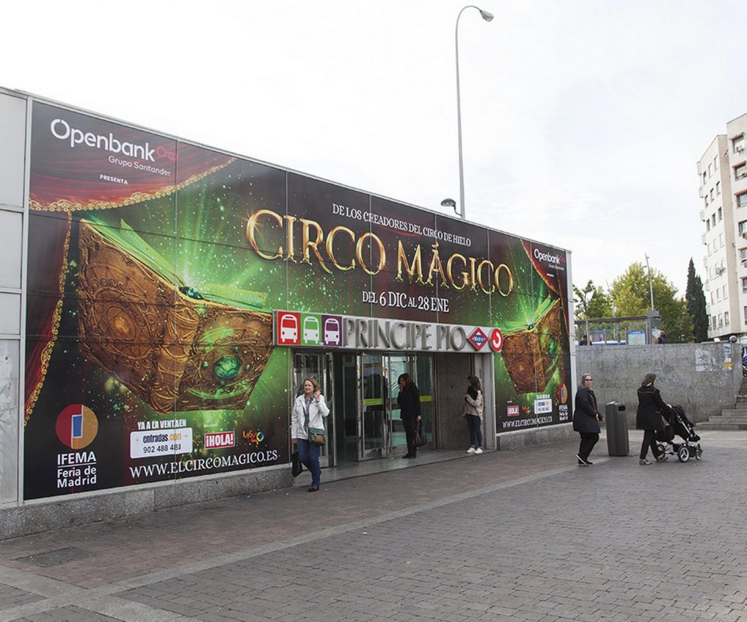 Publicidad exterior espectacular en Intercambiador Príncipe Pío