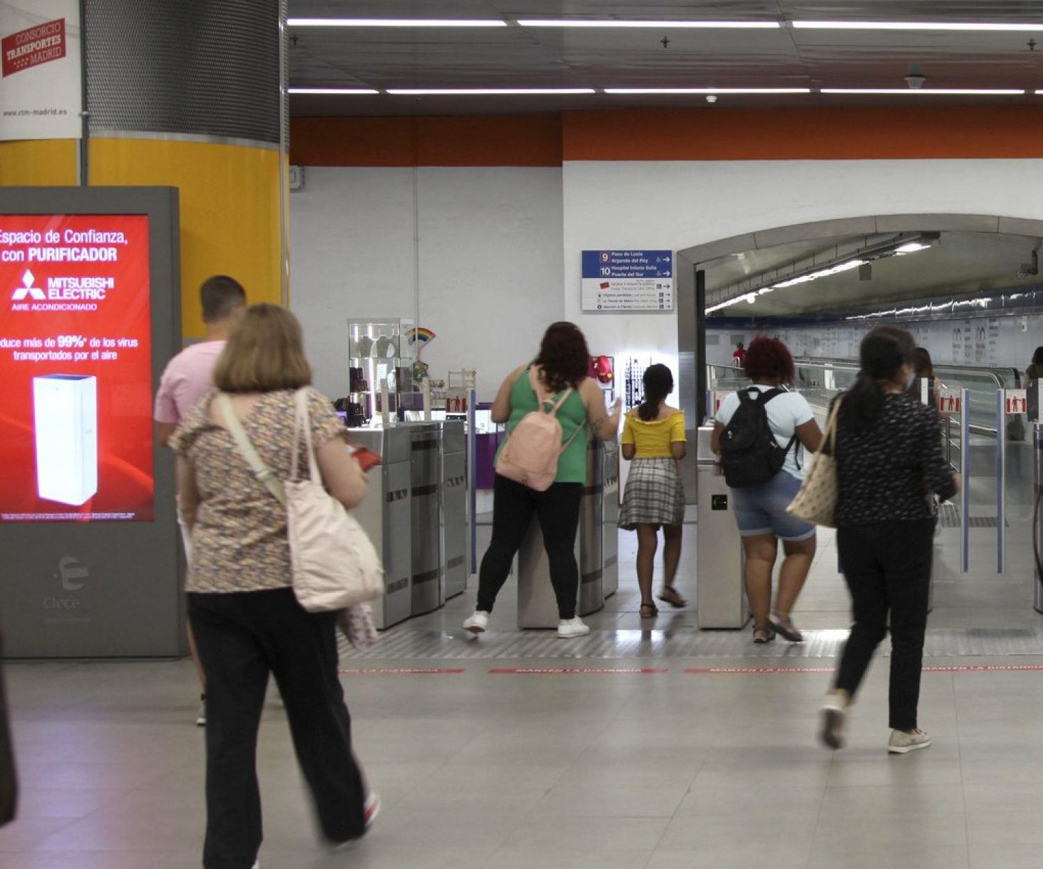 Mitsubishi Electric en mupis digitales de Intercambiador Plaza de Castilla