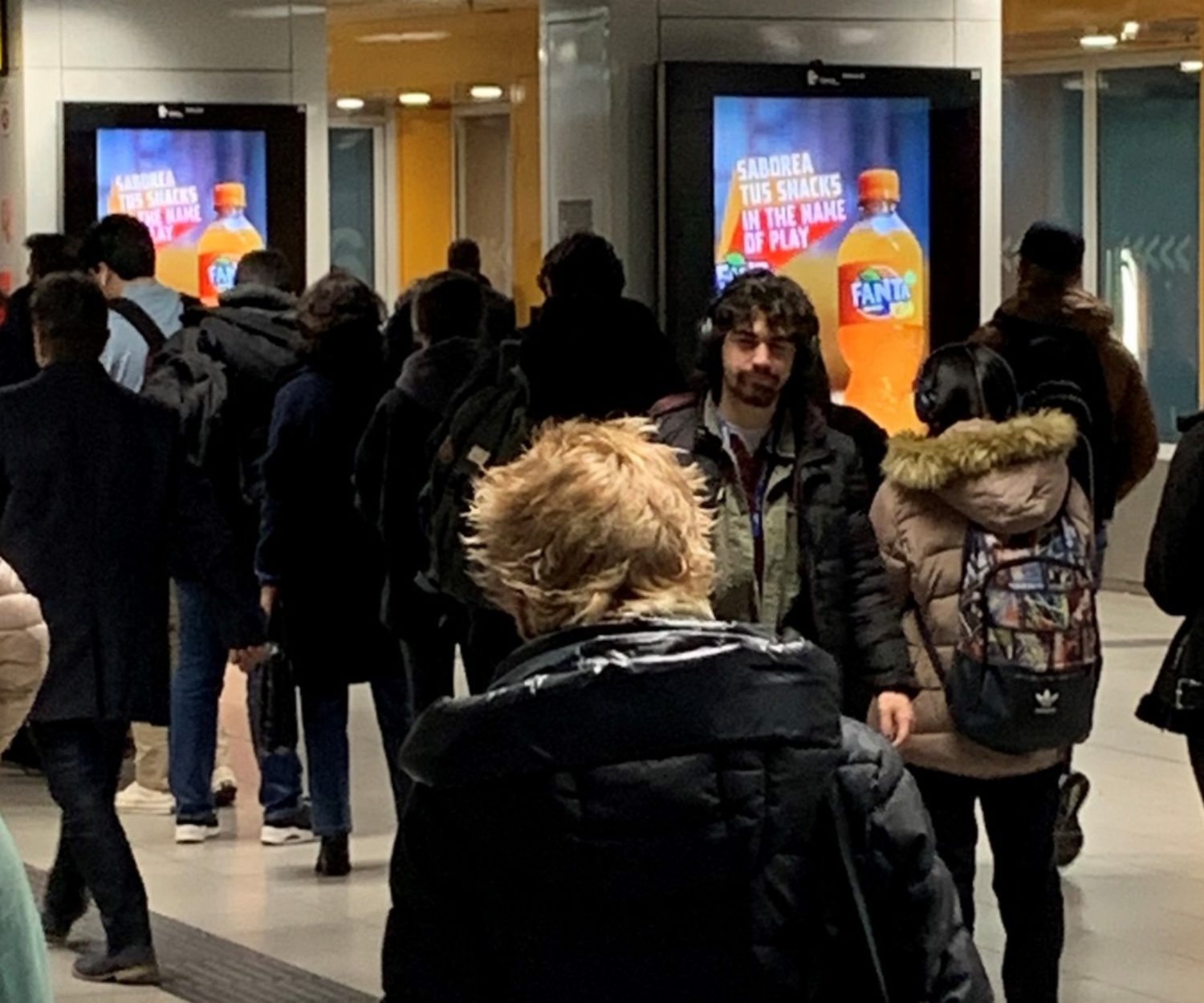 Exclusivistas en publicidad DOOH exterior en intercambiadores de transporte público en Madrid