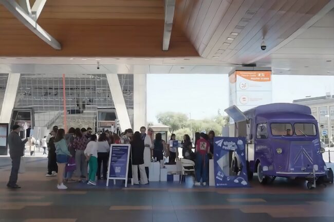 Evento publicitario Miravía en el Pórtico de la Castellana, en Plaza de Castilla, de Madrid