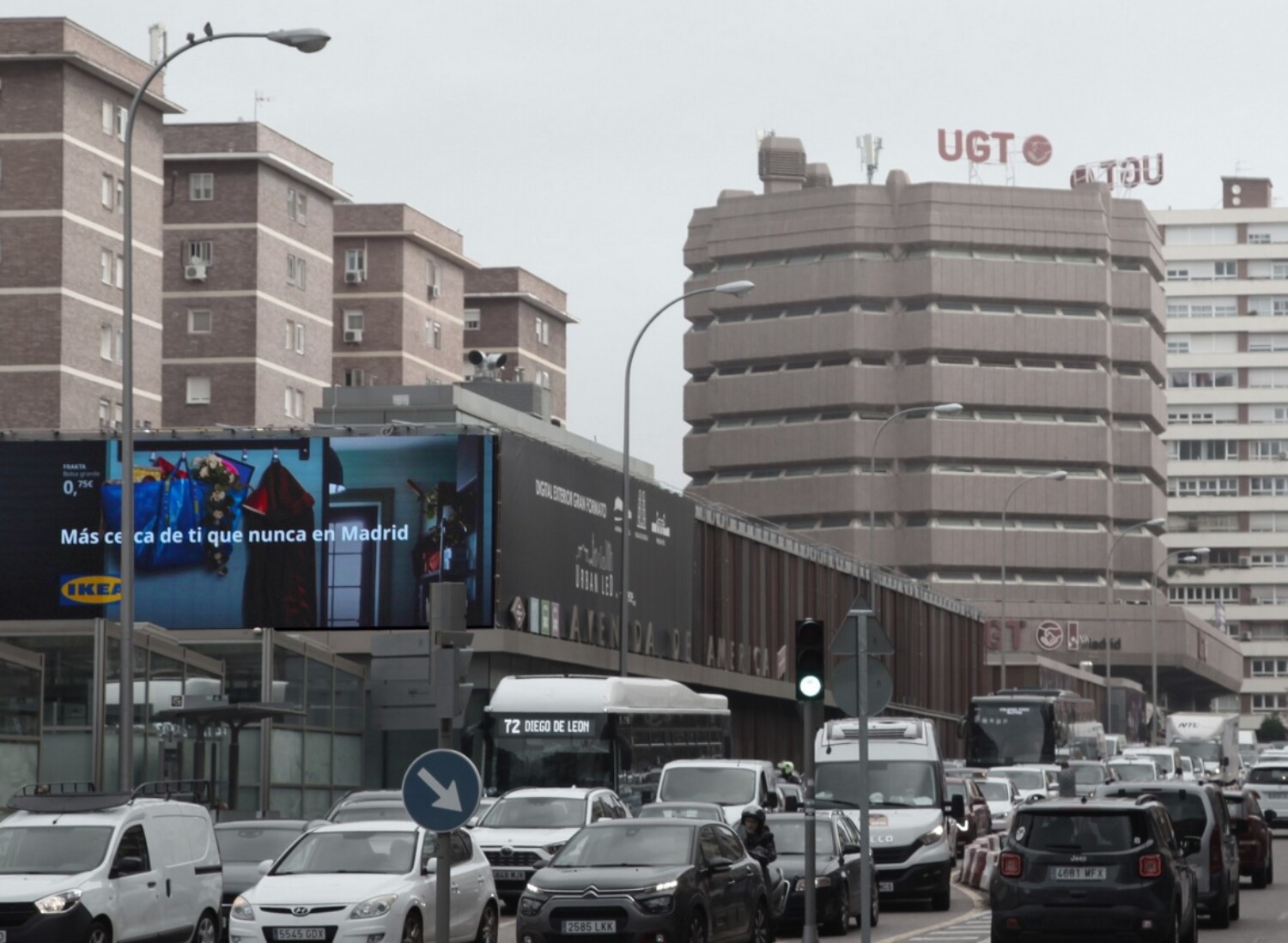 Campaña IKEA más cerca de ti en intercambiador de transporte de Avenida de América Madrid