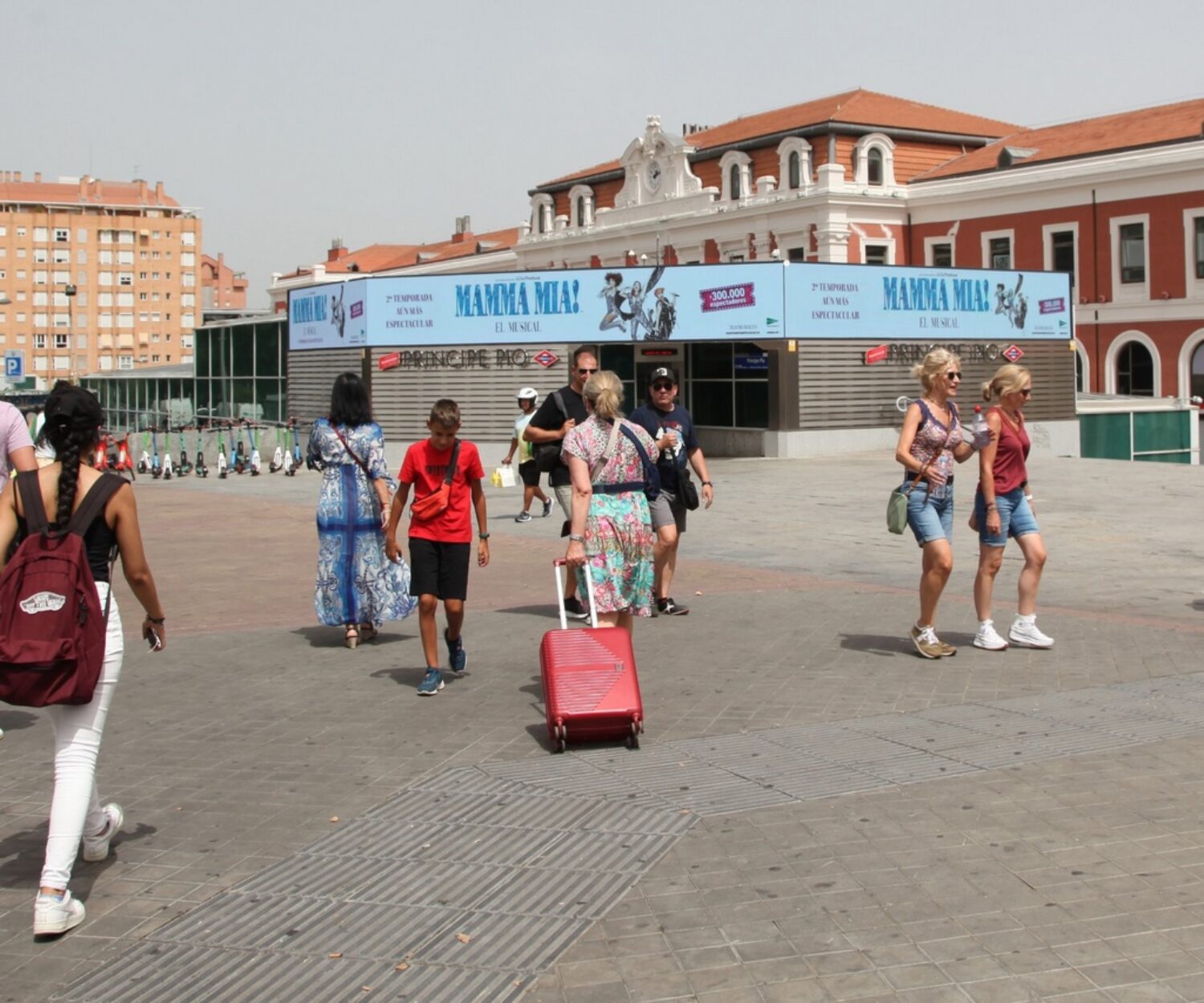 Marketing artes escénicas espectáculo Mamma Mía en estación Príncipe Pío Madrid