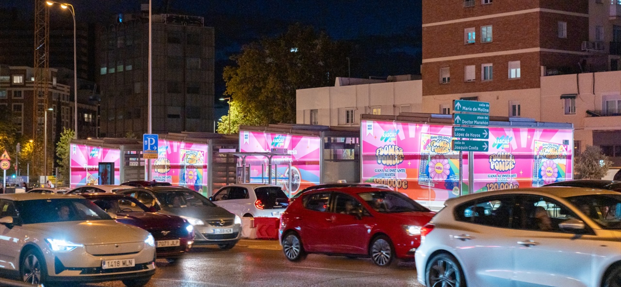 Marketing espectacular 360. Espacios OOH iluminados en Madrid Avenida de América