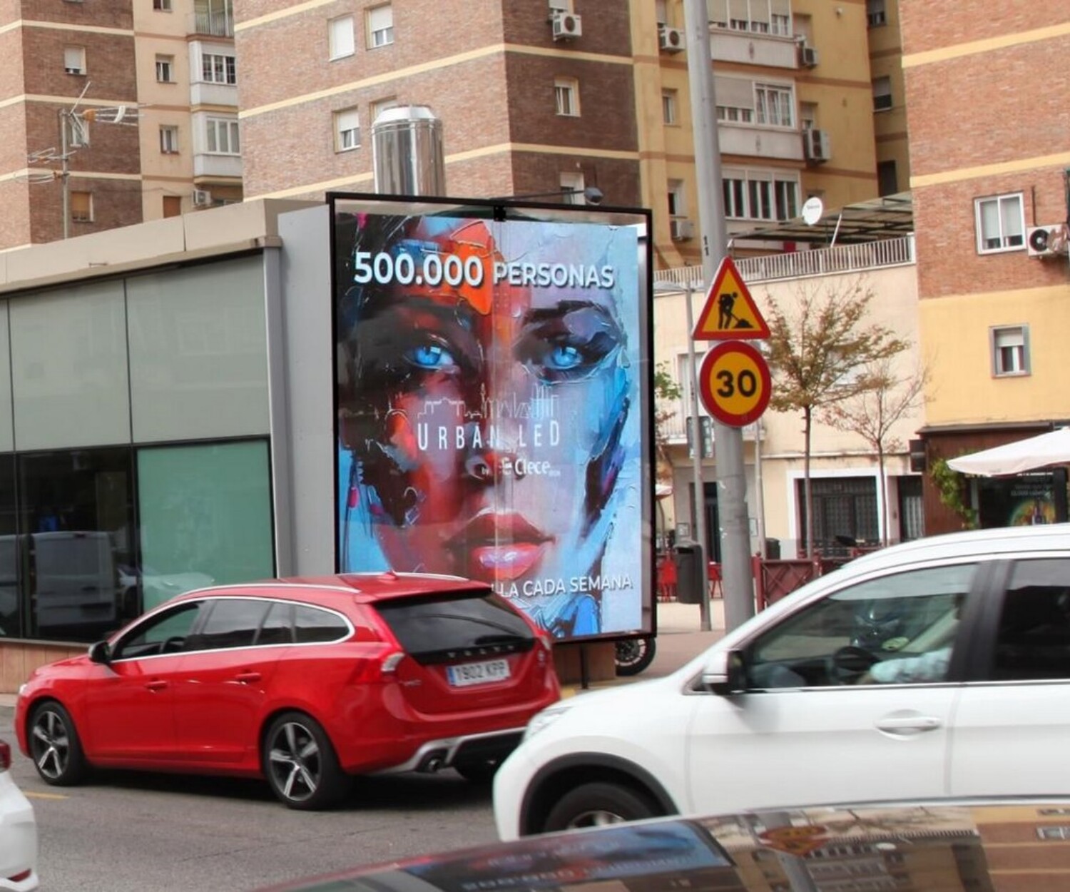 Pantallas espectaculares DOOH en Madrid