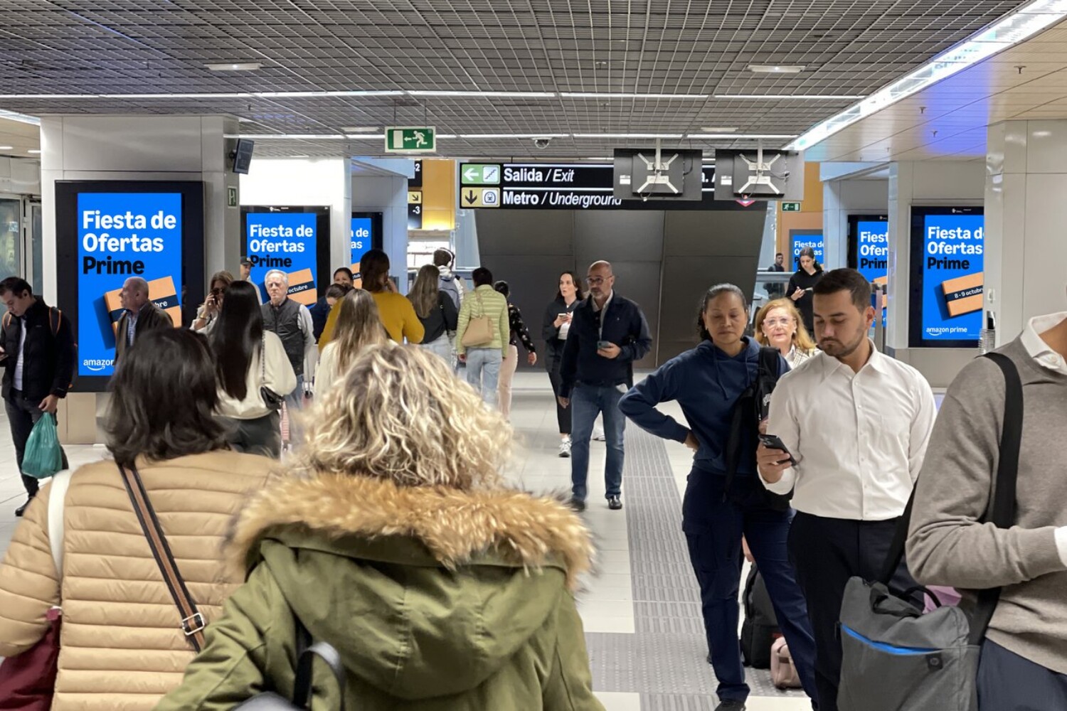 Publicidad en el transporte de Madrid, circuitos de mupis digitales de Clece OOH en intercambiadores